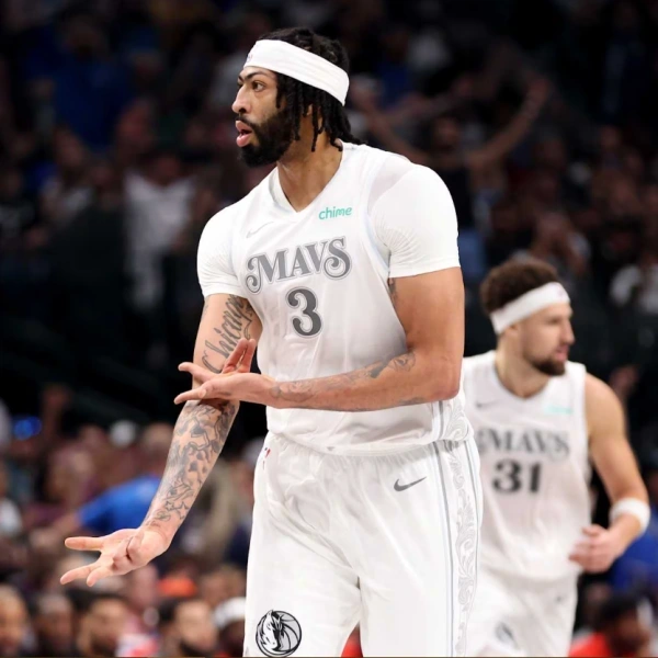Mavericks Management